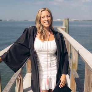 Meet your Posher, Zoe